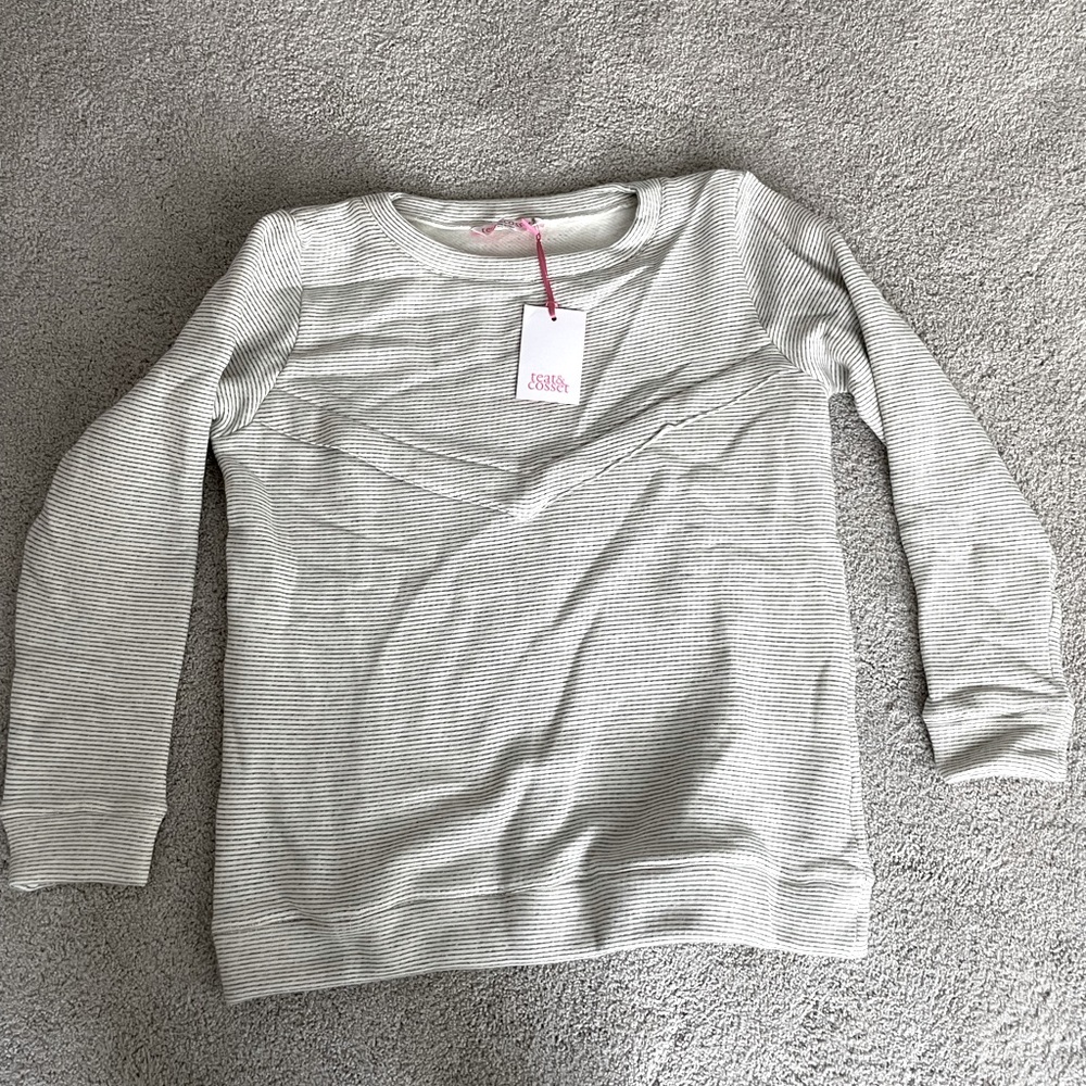 Teat and cosset The Gemma zipper nursing sweatshirt